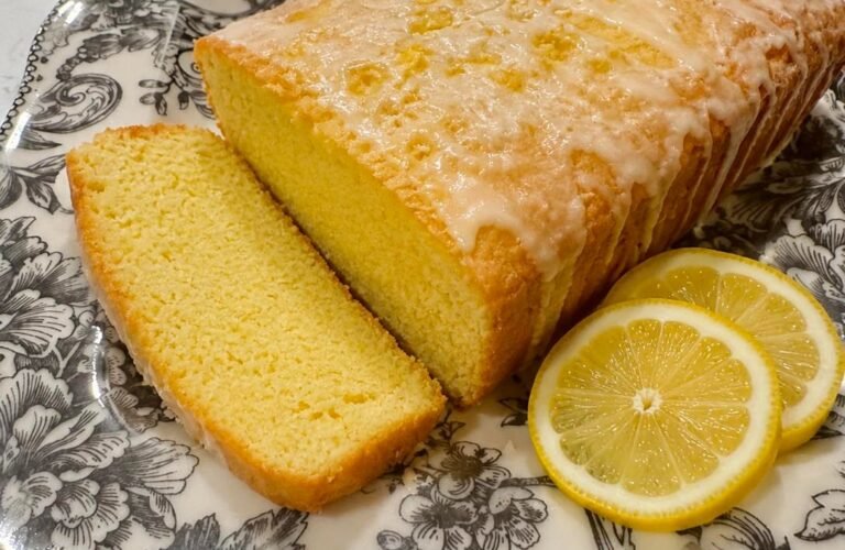 3-Ingredient Weight Watchers Lemon Cake