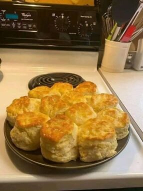 Sourdough Biscuits Recipe – Soft, Flaky, and Easy Homemade