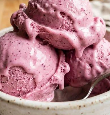 Creamy Berry Frozen Coconut Ice Cream