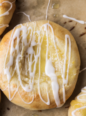 Sourdough Brioche Lemoncurd-creamcheese Buns.