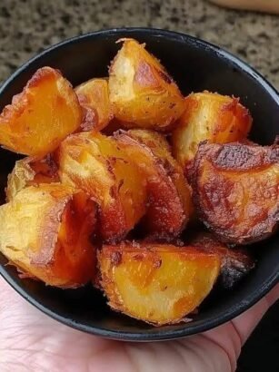 The BEST Air Fryer Roast Potatoes