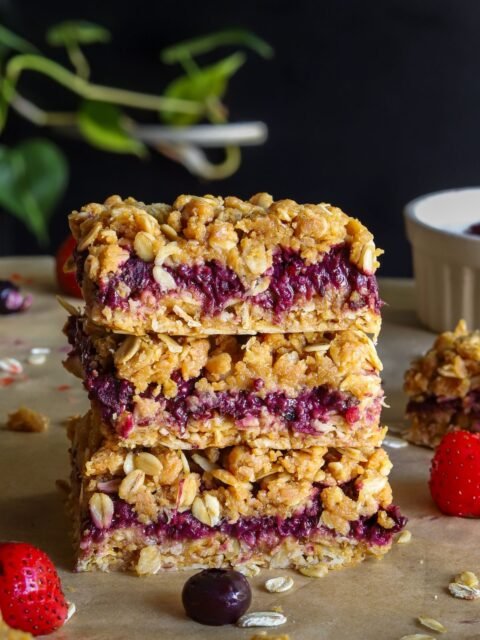 Berry Protein Oat Bars